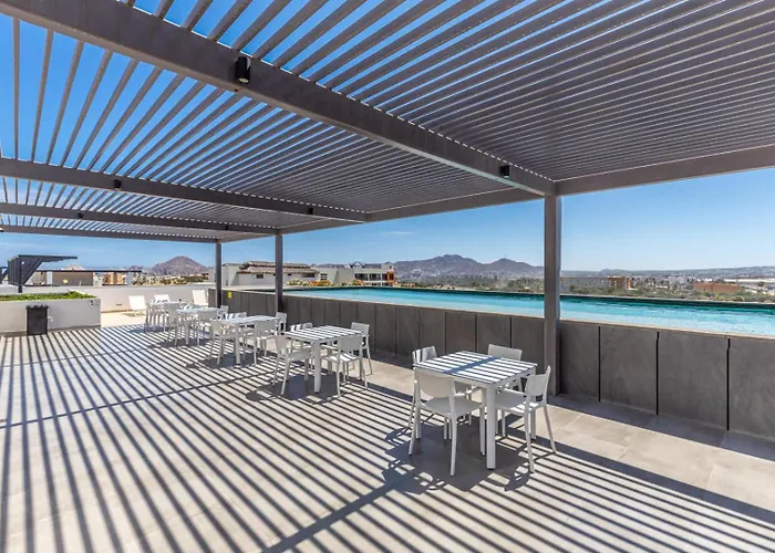 New 2 Bedroom Right Next To The - Pool Сasa de vacaciones *