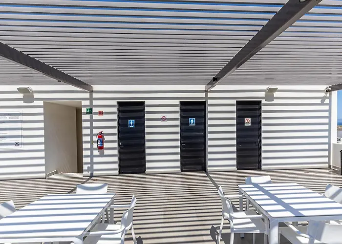 New 2 Bedroom Right Next To The - Pool Сasa de vacaciones